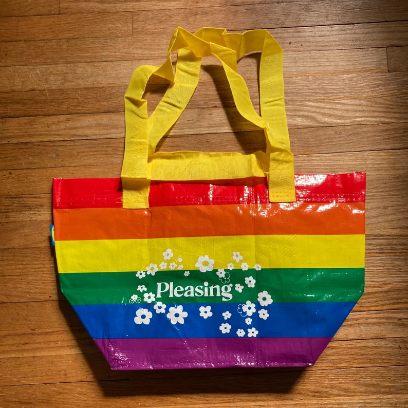 Pleasing Daisy Small Tote